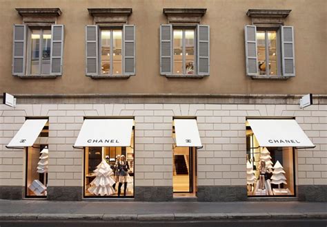 chanel boutique milano orari|Boutique CHANEL milano .